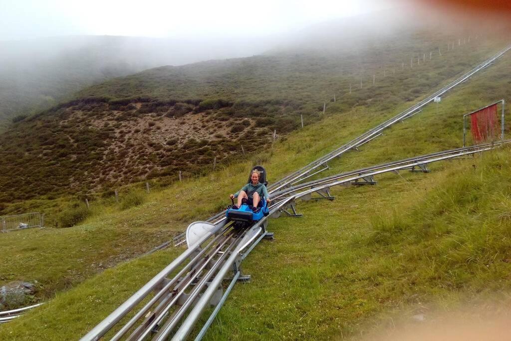 شقة Duplex At The Foothills Of The Pyrenees Geu المظهر الخارجي الصورة